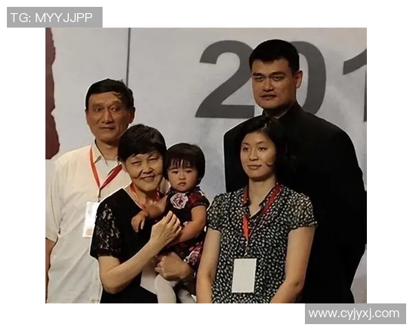 姚明倾心追求妻子背后的动人故事与感人瞬间 姚明倾心追求妻子背后的动人故事与感人瞬间