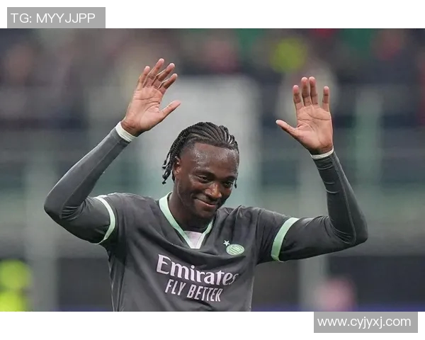 足球明星因掉头发困扰分享心声视频引发球迷热议与共鸣